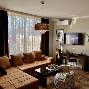 Luxury Ivon Апарт-отель