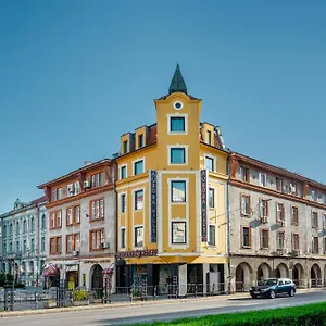 Aurora Hills Отель